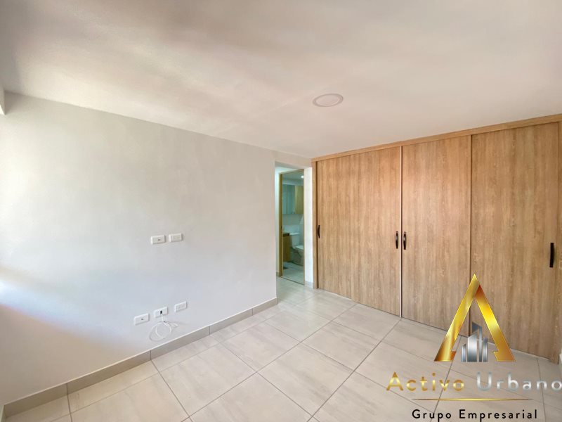 foto_104782_901271444_7081939174_ss