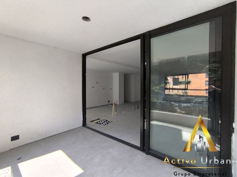 foto_104782_901271444_7148914429_ss