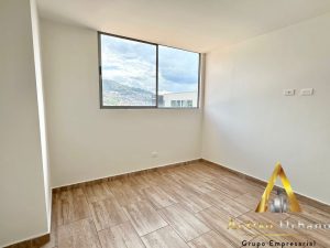 foto_104782_901271444_7173536852_ss