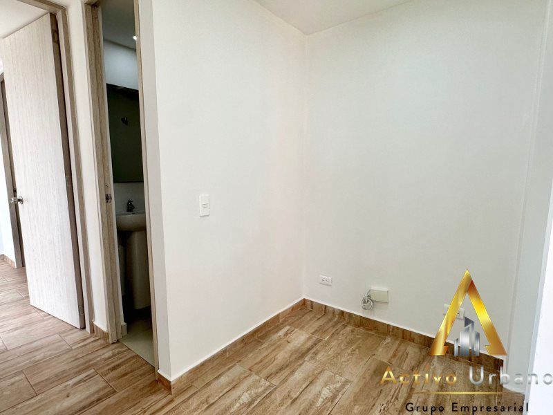 foto_104782_901271444_7190565209_ss