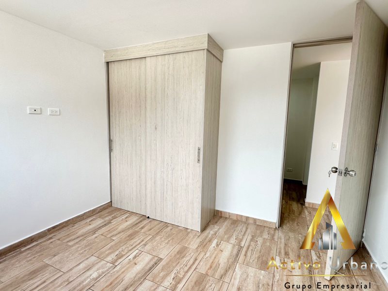 foto_104782_901271444_7190585320_ss