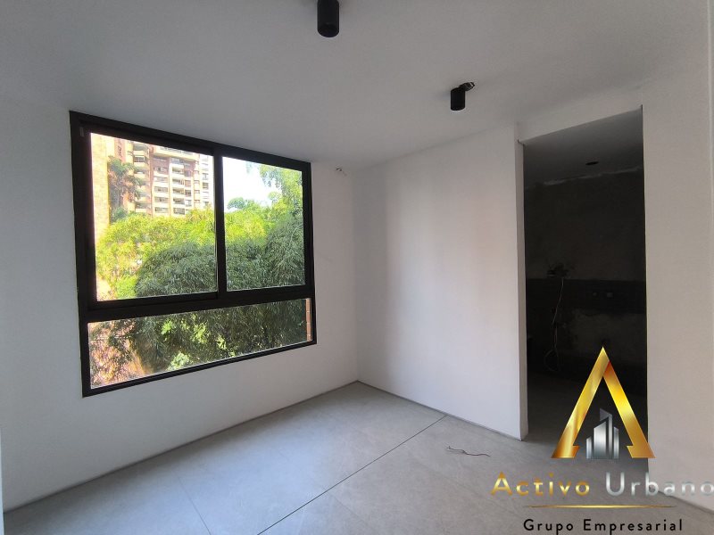 foto_104782_901271444_7211106245_ss