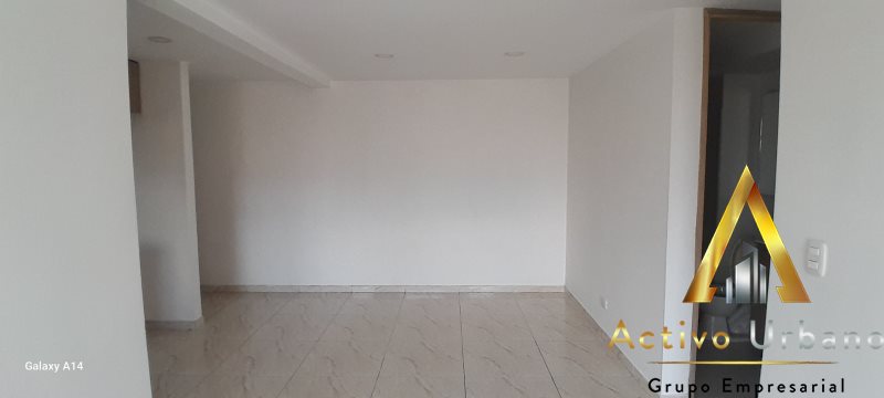 foto_104782_901271444_7695523136_ss