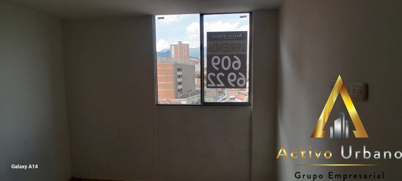 foto_104782_901271444_7715256424_ss