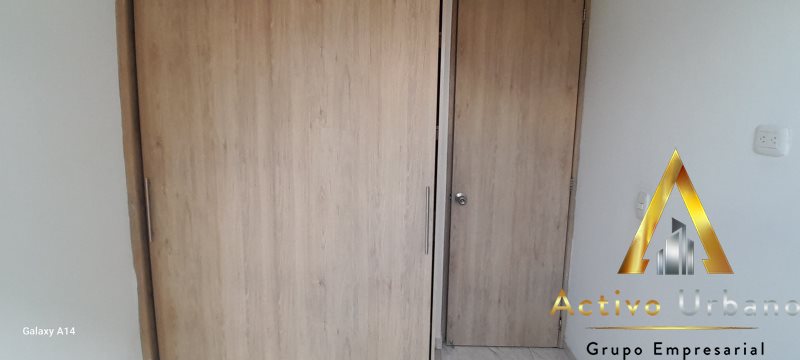 foto_104782_901271444_7715256425_ss