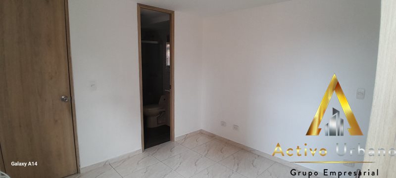 foto_104782_901271444_7731329965_ss