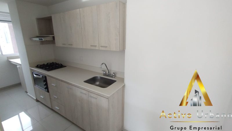 foto_104782_901271444_7770202589_ss