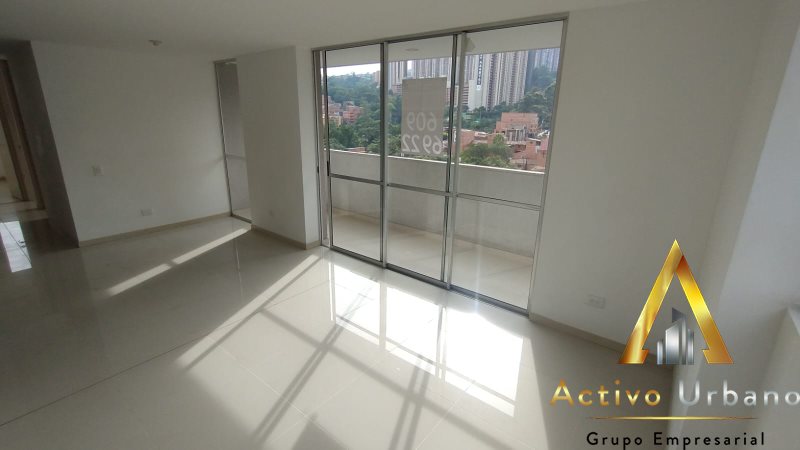 foto_104782_901271444_7787207840_ss