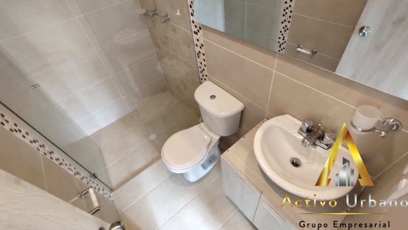 foto_104782_901271444_7820311630_ss