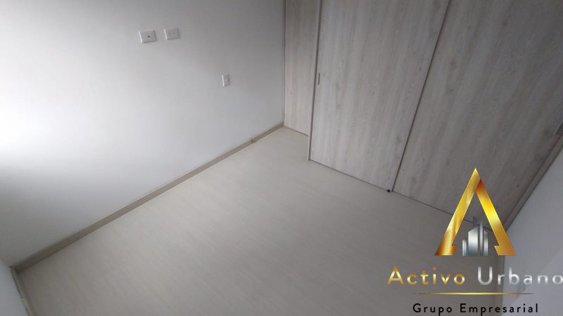 foto_104782_901271444_7832156532_ss