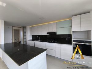 foto_104782_901271444_7902695576_ss