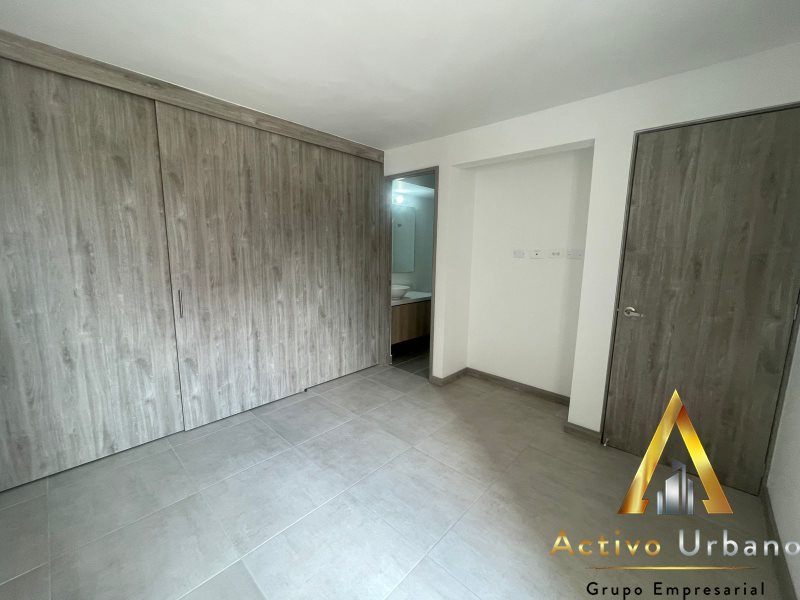 foto_104782_901271444_7968788898_ss