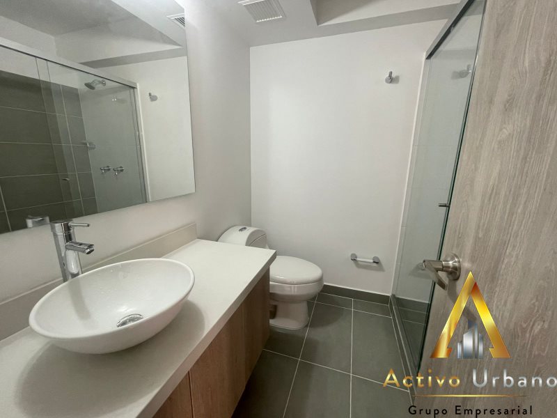 foto_104782_901271444_7996174509_ss