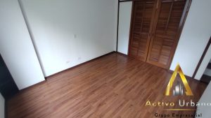 foto_104782_901271444_8180256888_ss