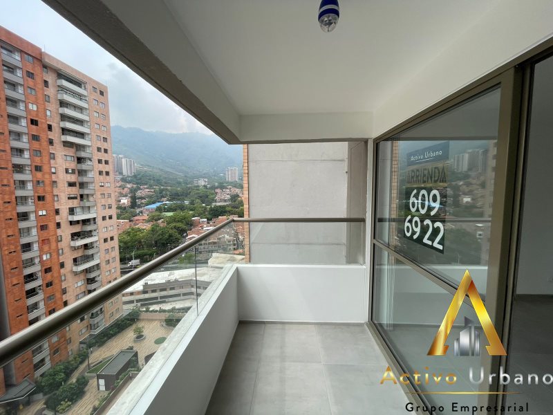 foto_104782_901271444_8276025964_ss