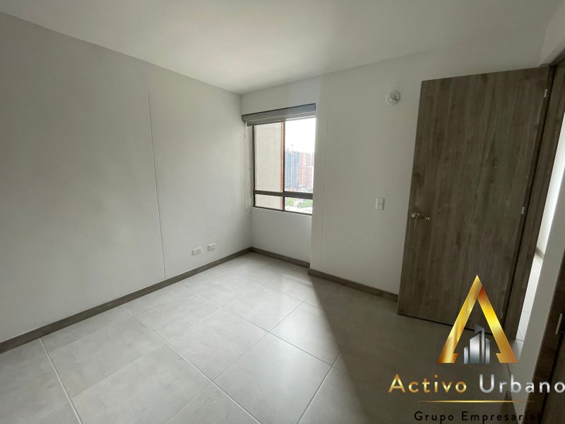 foto_104782_901271444_8294761150_ss