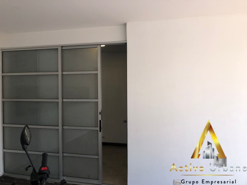 foto_104782_901271444_8298009423_ss