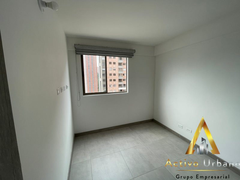 foto_104782_901271444_8311786194_ss