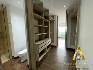 foto_104782_901271444_8390045893_ss