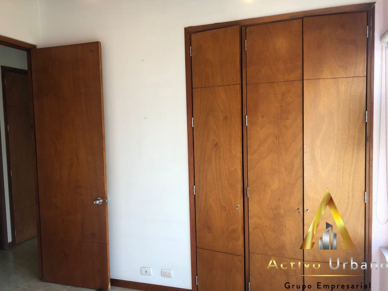 foto_104782_901271444_8395812254_ss