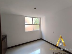 foto_104782_901271444_8668707414_ss