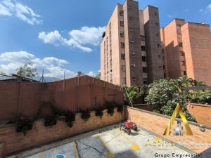 foto_104782_901271444_8706008495_ss