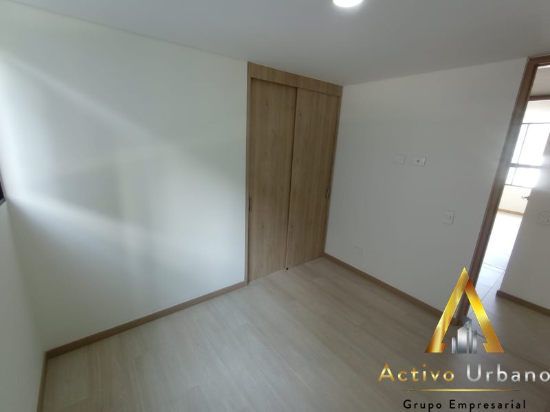 foto_104782_901271444_9363221175_ss