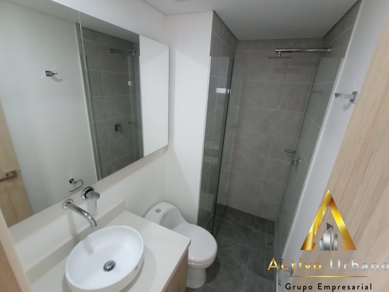 foto_104782_901271444_9364091735_ss