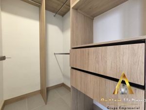 foto_104782_901271444_9594380643_ss