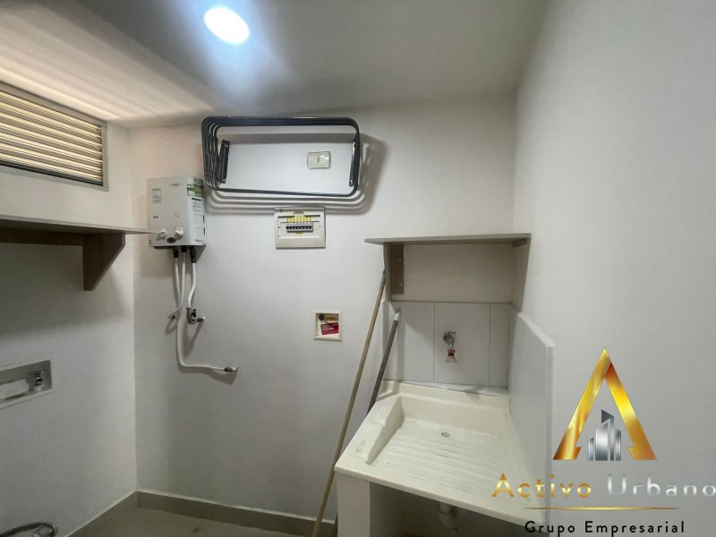 foto_104782_901271444_9848922975_ss