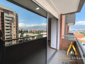 foto_104782_901271444_9851175460_ss