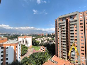 foto_104782_901271444_9851297344_ss