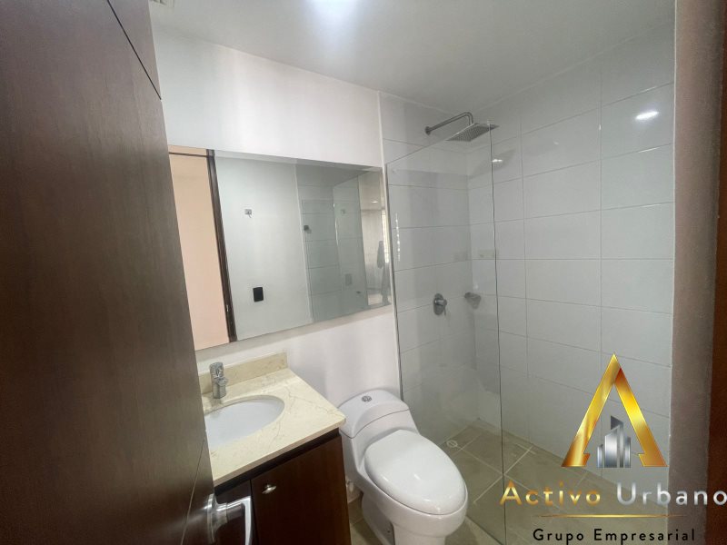 foto_104782_901271444_9869049217_ss