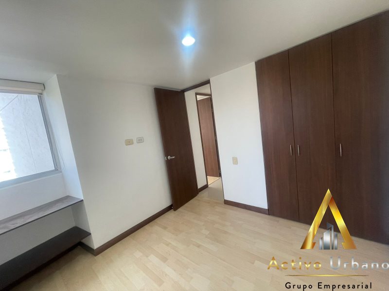 foto_104782_901271444_9881968374_ss