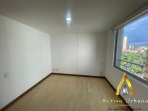 foto_104782_901271444_9889124441_ss