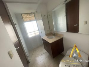 foto_104782_901271444_9889180905_ss