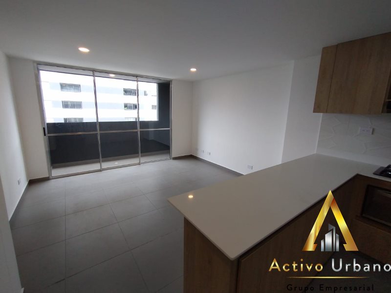 foto_32721_901271444_0408022411_ss