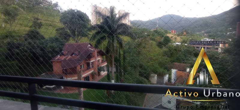 foto_104586_901271444_0013970071_ss