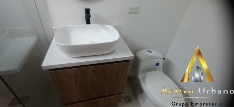 foto_104586_901271444_4412153775_ss