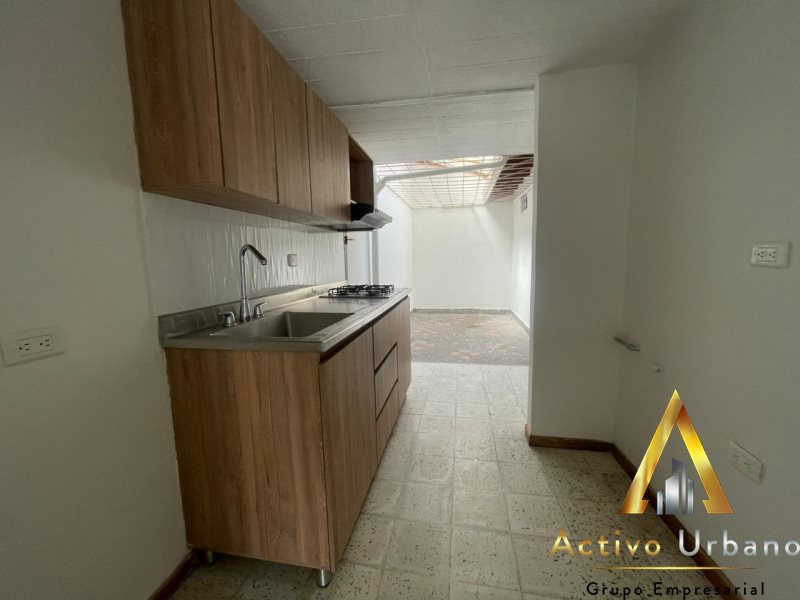 foto_104586_901271444_5115025616_ss