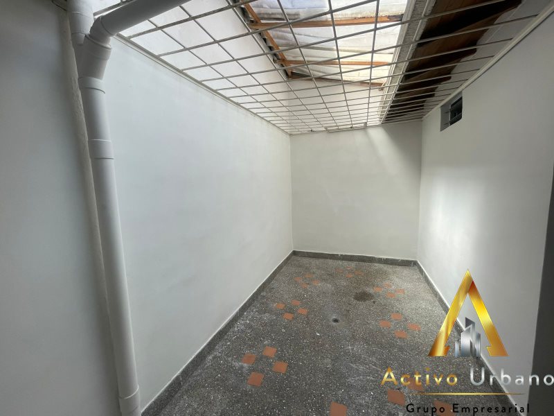 foto_104586_901271444_5122566811_ss