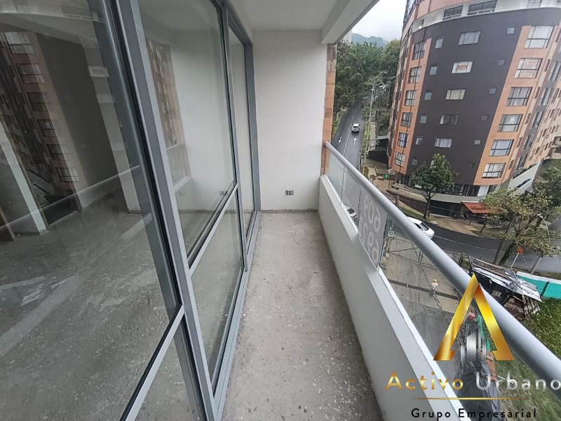 foto_104586_901271444_5276226381_ss