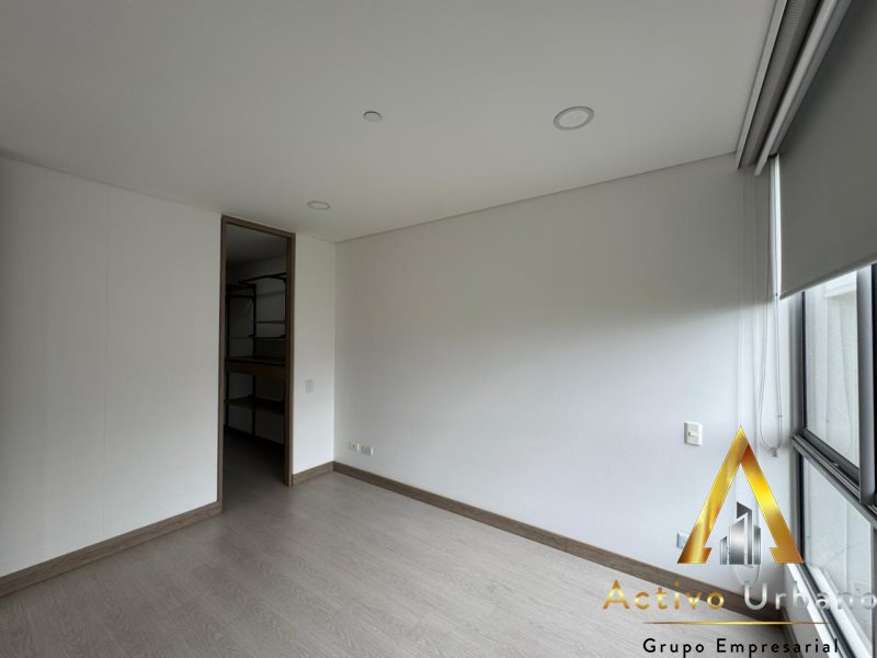 foto_104586_901271444_5444592681_ss