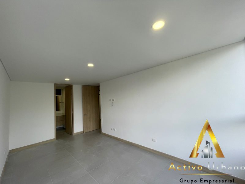 foto_104586_901271444_6725401485_ss