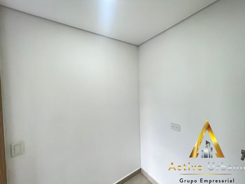 foto_104782_901271444_0017565443_ss