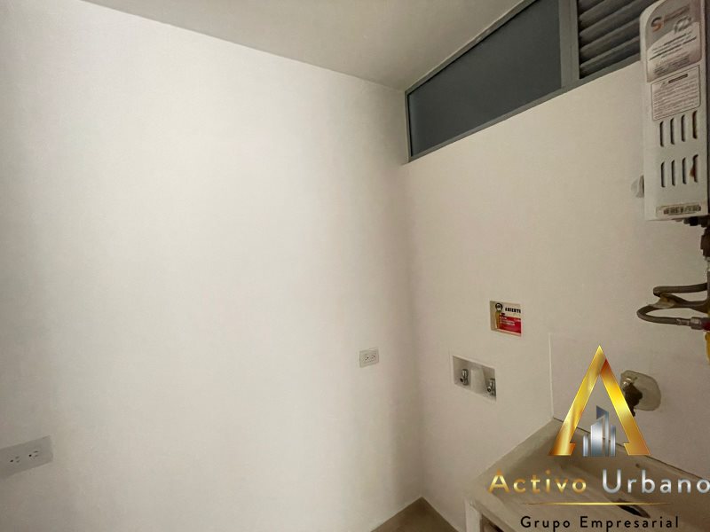 foto_104782_901271444_0035011307_ss