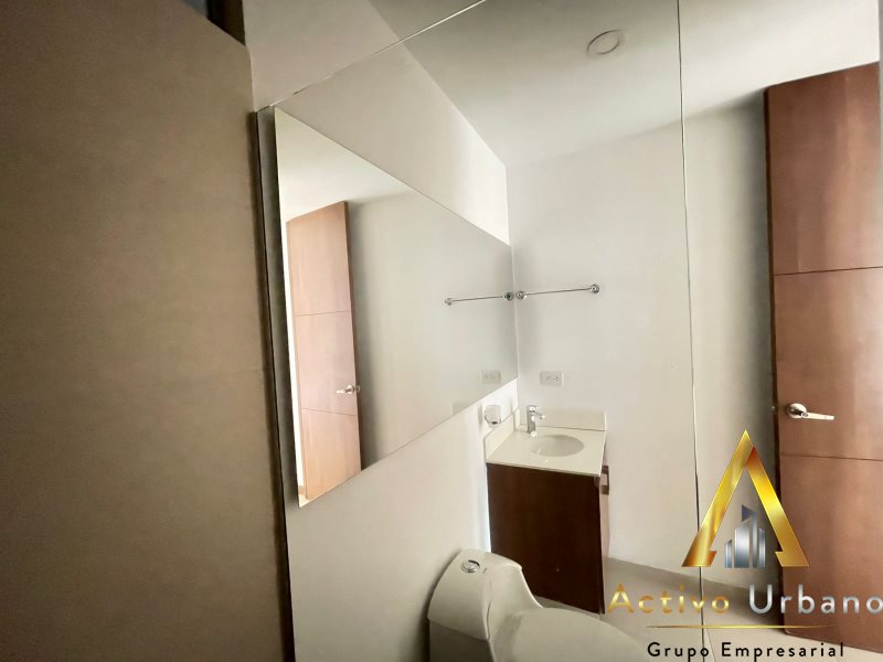 foto_104782_901271444_0053222924_ss