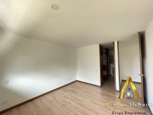 foto_104782_901271444_0069389348_ss