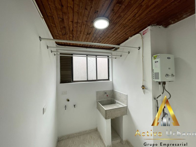 foto_104782_901271444_0192860050_ss