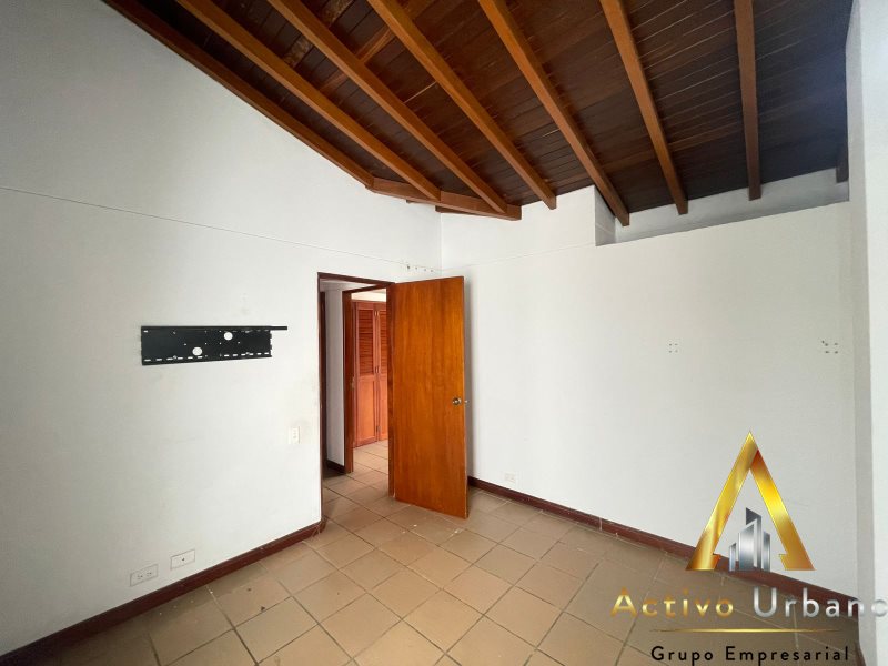 foto_104782_901271444_0379713310_ss